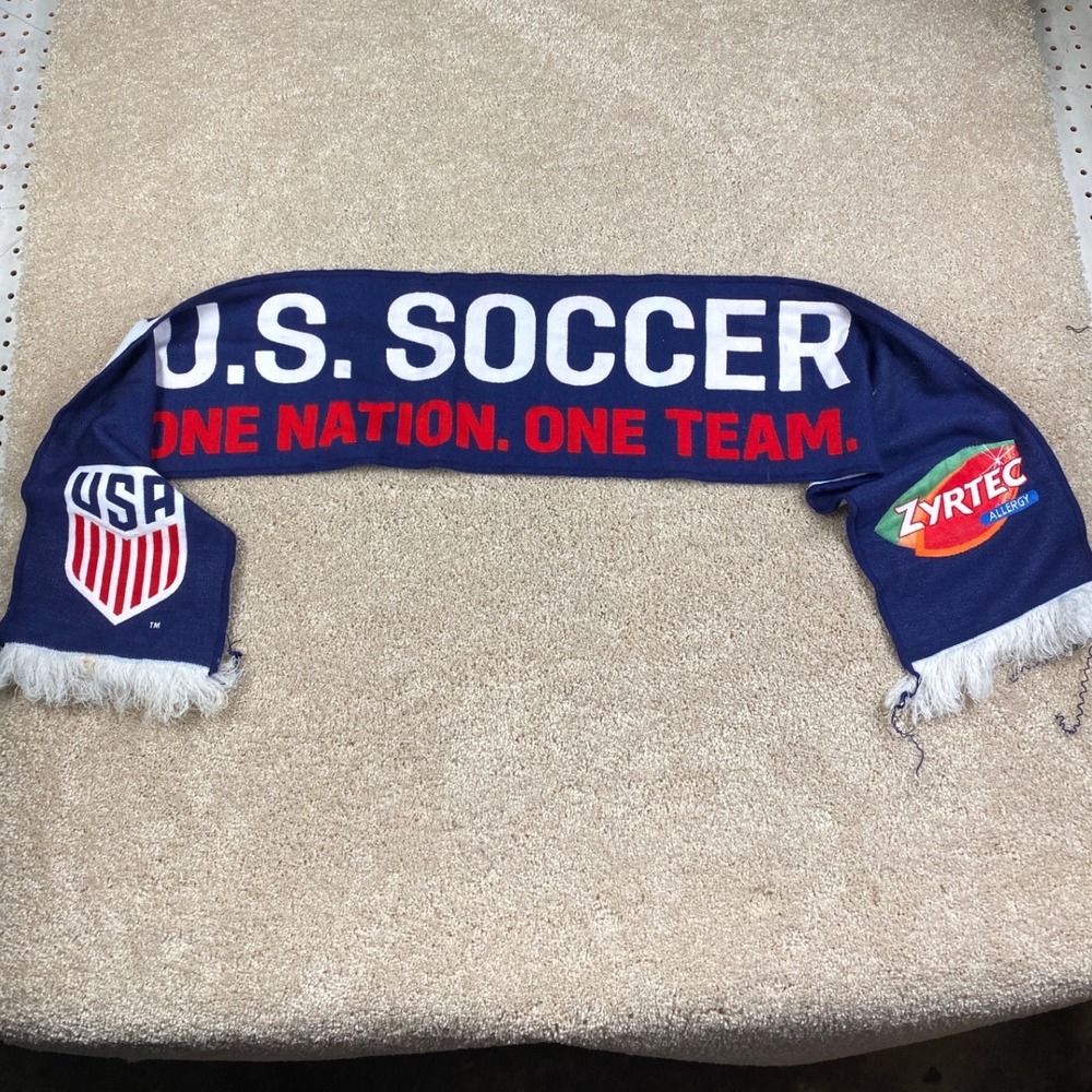 US Soccer One Nation One Team Knit Fan Scarf Navy‎ Blue Red White Zyrtec Logo